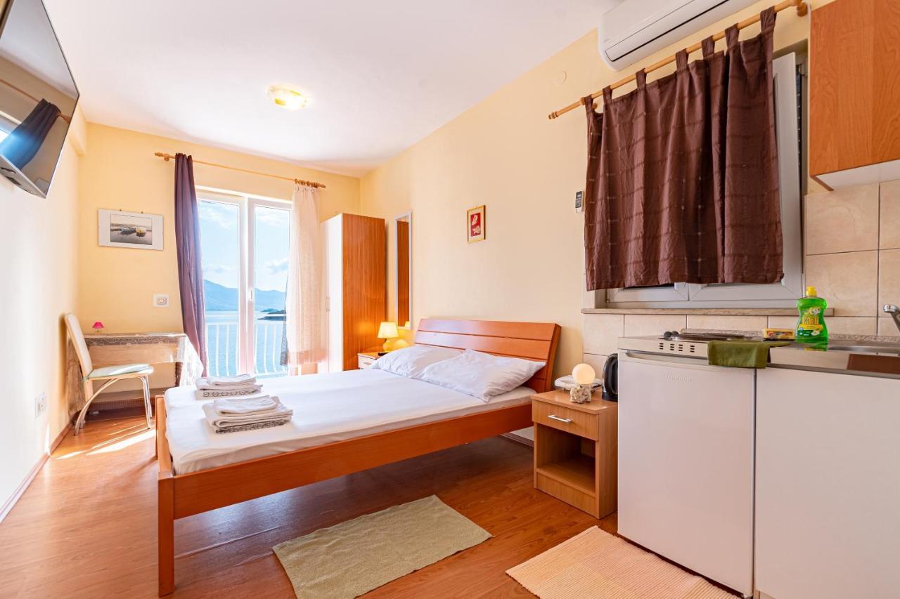 Apartments By The Sea Korcula - 10051 Kültér fotó